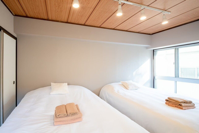 Bedroom 18