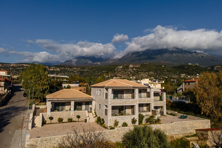Others 3, Linari Villas, Peloponnese