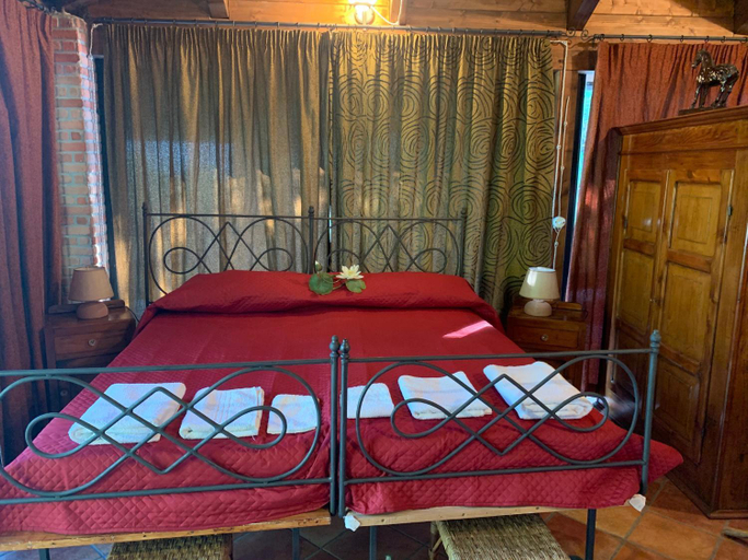 Bedroom 2, Tenuta de Maffutiis, Salerno