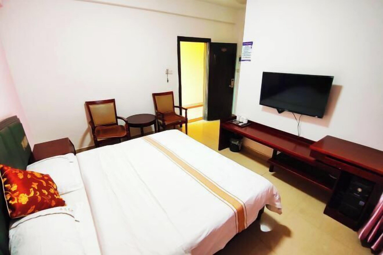Bedroom 2, Huangdao Hotel, Sanya