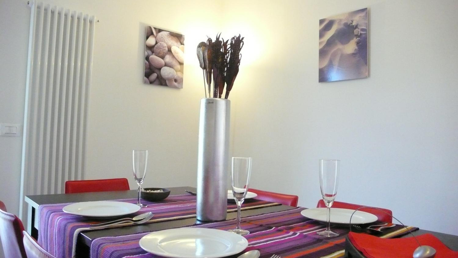 Others 3, Modern and elegant apartments, Trento