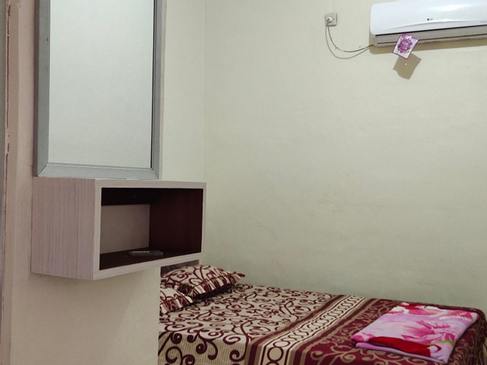 Bedroom 2, penginapan karanglaut santolo, Garut