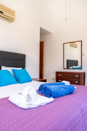 Bedroom 2, Villa Serena Springs by Ezoria Villas