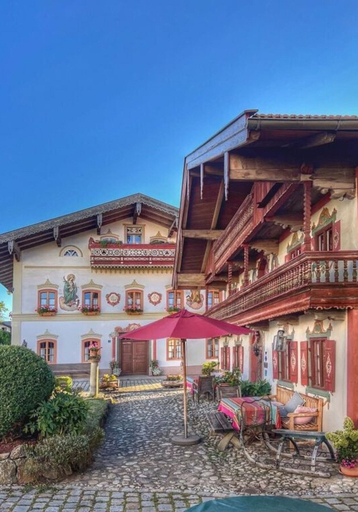Exterior 3, MAX in the Schusterhausl, Rosenheim