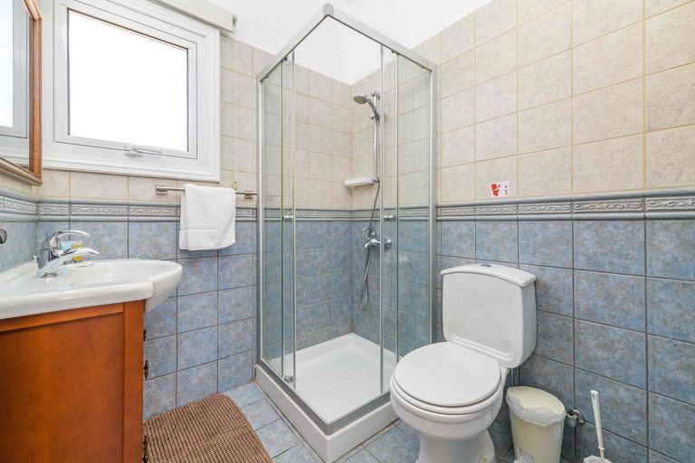 Bathroom 3, Villa Serena Springs by Ezoria Villas