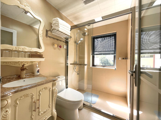 Bathroom 5