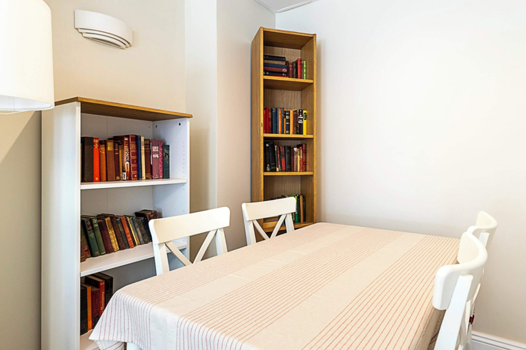 Others 5, Charming and Modernised Edwardian Flat, London
