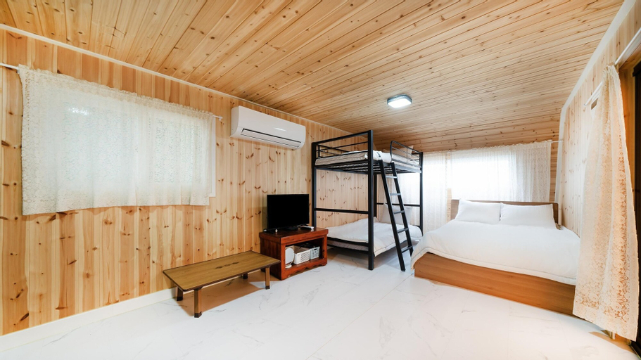 Bedroom 8