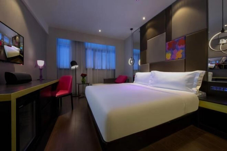 Bedroom 1, Orange Hotel (Shanghai Pujiang Shendu Road Metro Station), Shanghai