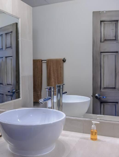 Bathroom 4, Sub- Penthouse Las Olas Surfers Paradise, La Paz