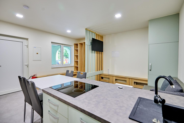 Others 3, PORT Jachymov, Karlovy Vary