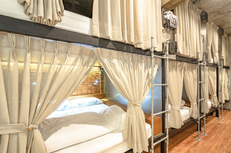 Bedroom 30