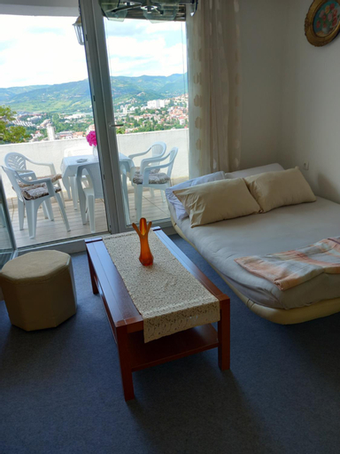 Others 5, Lari and Klo Apartments, Istočno Sarajevo