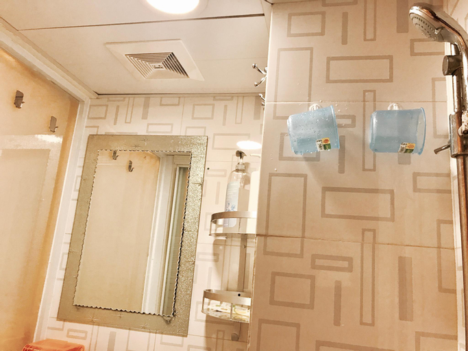Bathroom 4