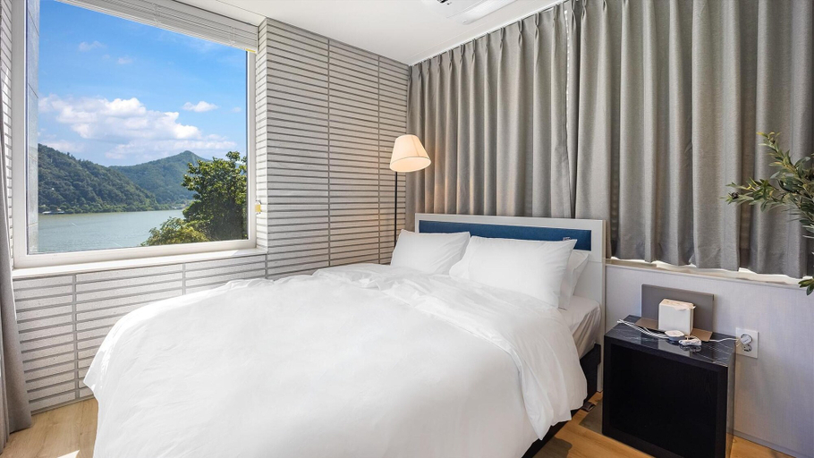 Bedroom 3, Gapyeong Laputa Resort, Gapyeong