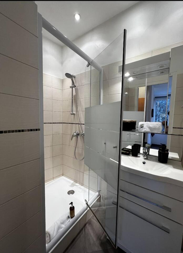 Bathroom 2, Appartement Suquet Cannes, Alpes-Maritimes