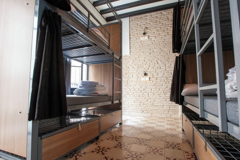 Bedroom 5, Hostel Ibarra by Bossh! Hotels, Sevilla