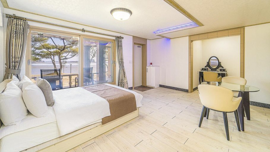 Bedroom 3, Daebudo Geugotegamyeon Pension, Hwaseong