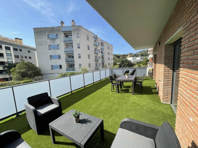 Others 5, Solarium con terraza a 5 minutos de la playa, Girona
