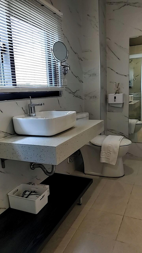 Bathroom 3, Quhua Sweety B&B, Yilan
