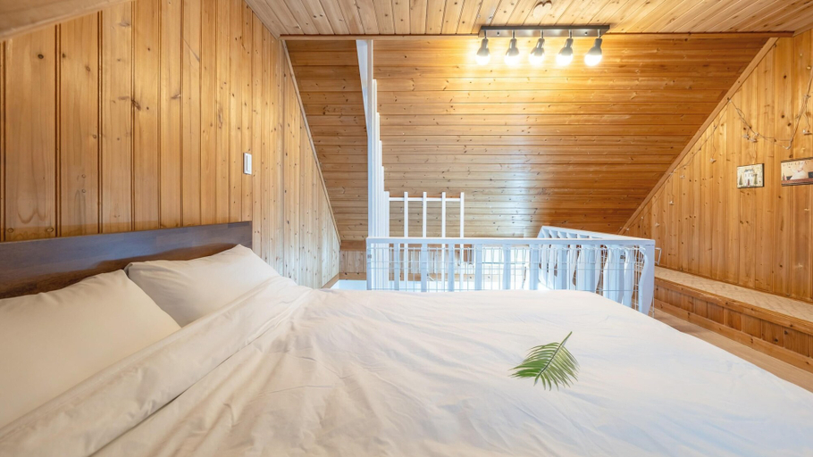 Bedroom 26