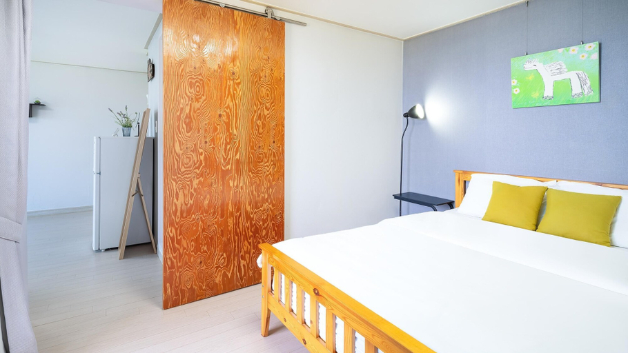 Bedroom 2, Jeju Inhouse Pension, Seogwipo