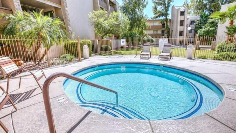 Sport & Beauty 3, New Charming 1-Bdrm Condo in Old Town Scottsdale, Maricopa