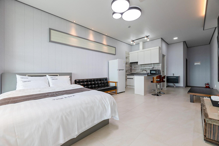 Bedroom 2, Buan Tomynspa Pension, Buan