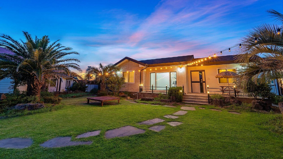 Exterior & Views 1, Lalapipo Jeju, Jeju