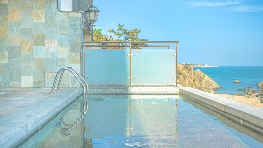 Sport & Beauty 4, Gyeongju Blue21 Poolvilla Pension, Gyeongju