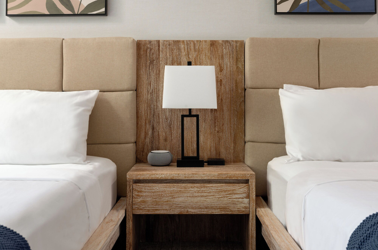 Bedroom 3, The Wave at Marblehead, Ottawa