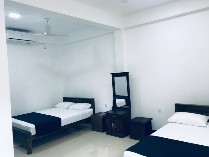 Bedroom, Hotel First Kingdom - For forigners only, N. Palatha East