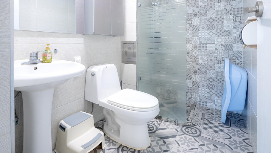 Bathroom 3, Jeju Inhouse Pension, Seogwipo