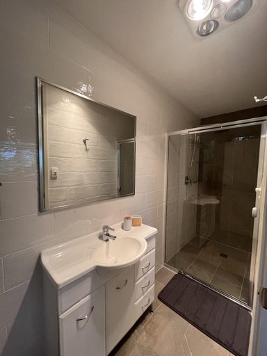 Bathroom 4