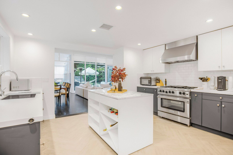 Others 5, Franklin Canyon, Los Angeles