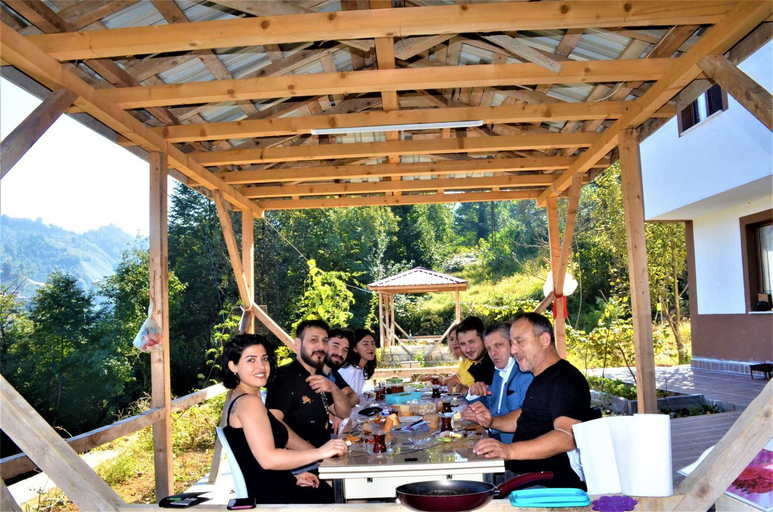 Food & Drinks, Hayrat black sea aparts, Hayrat