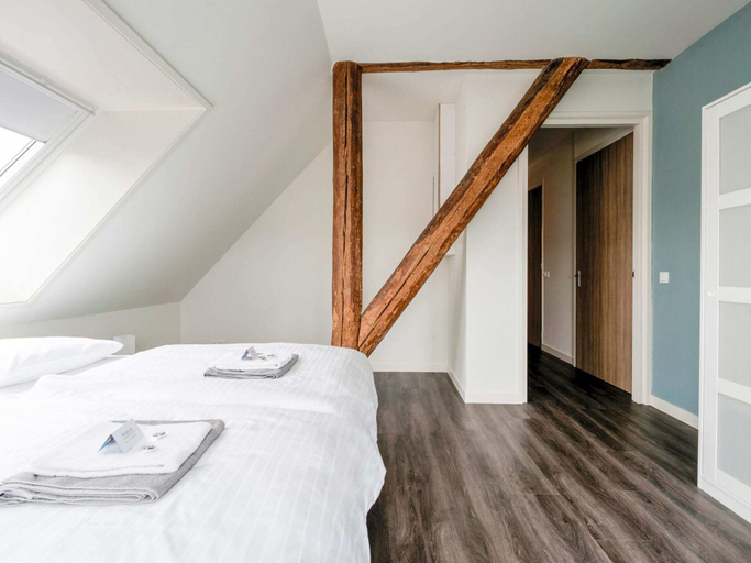 Bedroom 4, Spacious Farmhouse With Sauna, Hottub, Tytsjerksteradiel