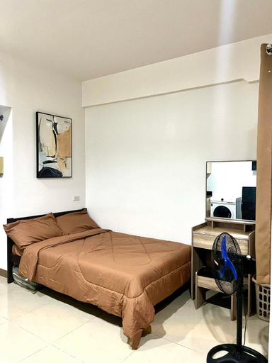 Bedroom 4, Mabolo Garden Flats - Quiet modern studio with balcony pool jogging trail near malls and IT Park, Cebu City