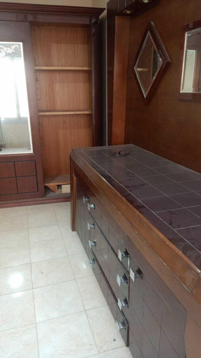 Bathroom 2, Egyptian room, Al-Basatin