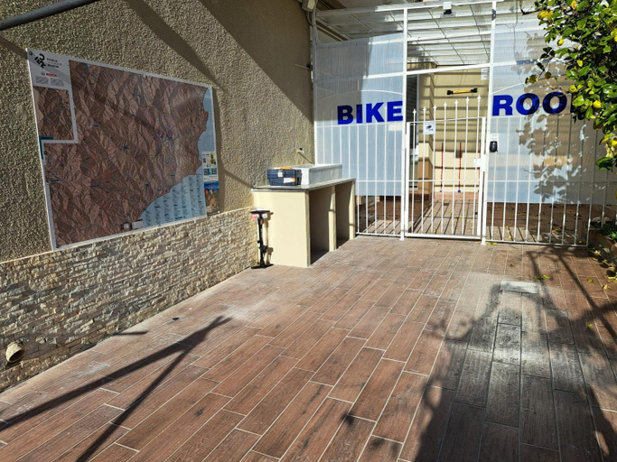 Others 2, Joyful Accomodation, Savona