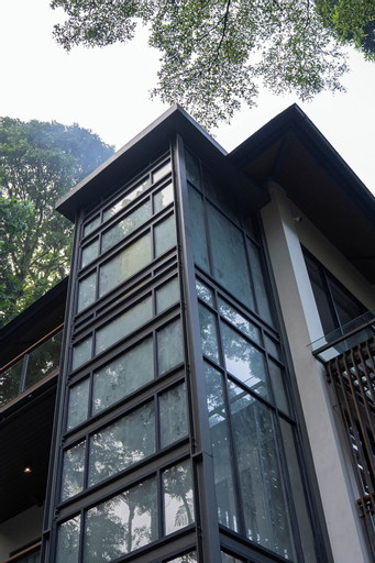 Exterior 26