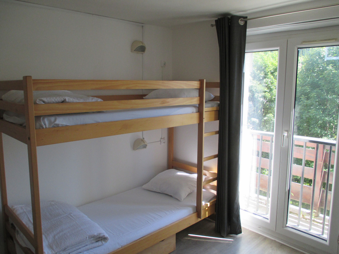 Bedroom 3, Auberge de Jeunesse HI Chamrousse, Isère