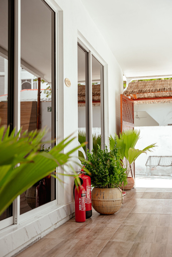 Others 5, Holiday Crib, Kaafu Atoll
