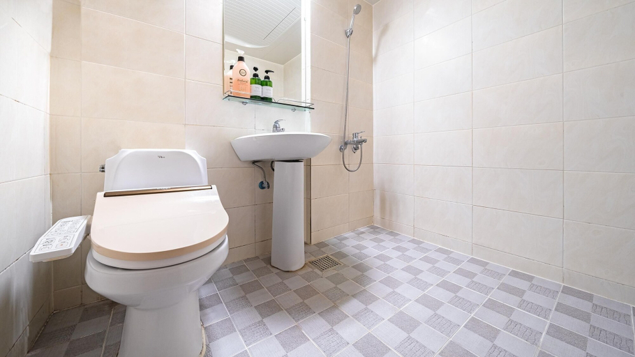 Bathroom 4, Gyeongju Jang, Gyeongju