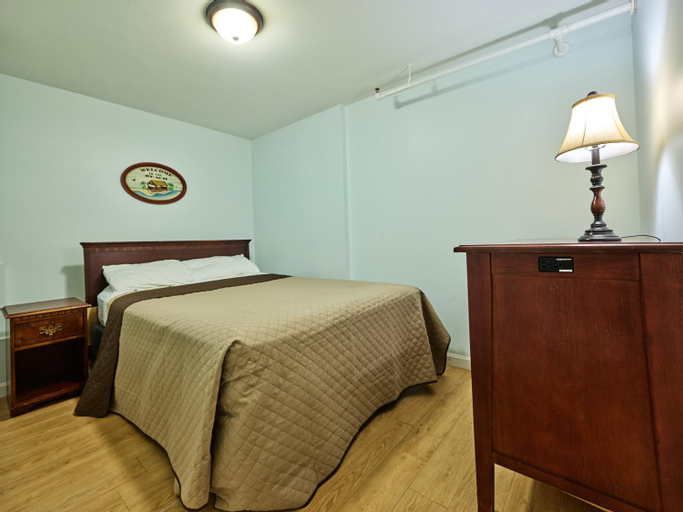 Atlantic Sands, Rockingham