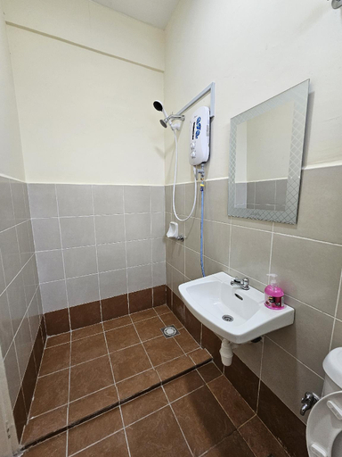 Others 5, Valerie Homestay, Sandakan