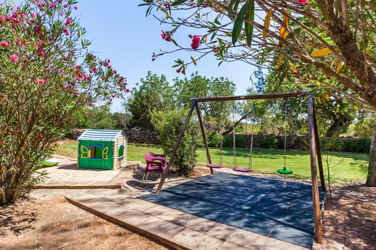 Others 2, Finca Sanau, Baleares