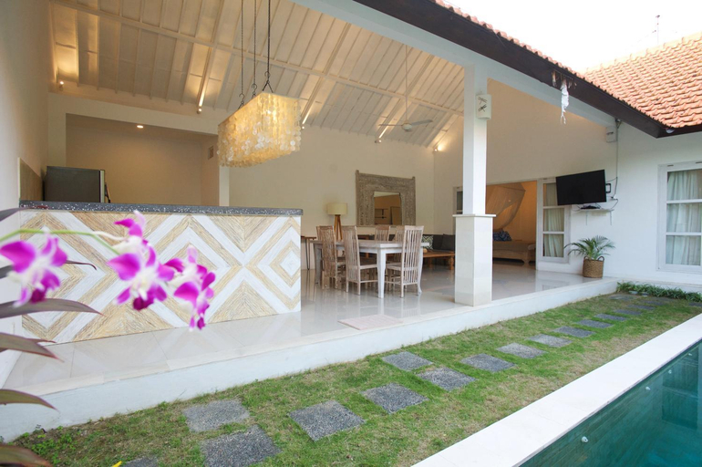 Others 2, Villa Niluh, Badung