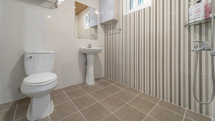 Bathroom 3, Pocheon Swimpyo Pension, Pocheon
