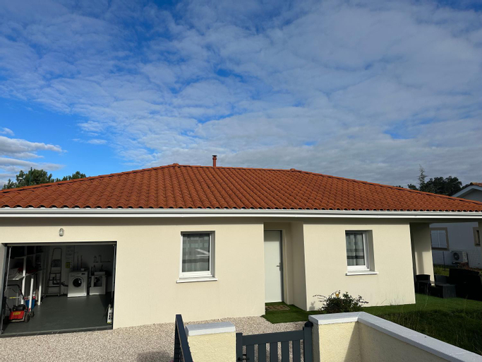 Belle Maison MALOU climatisee calme, piscine, jacuzzi 3km plage Labenne Capbreton, Landes